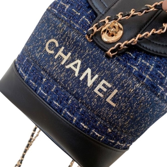 CHANEL Navy/Tweed Mini Backpack/Pirse - Picture 3 of 9